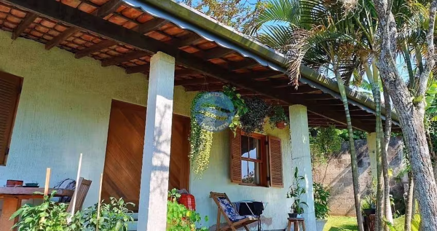 Casa a venda no Condomínio Orypaba, Monte Alegre do Sul SP