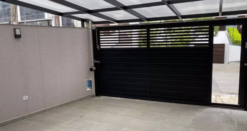 Casa a venda em Santos no Boqueirão