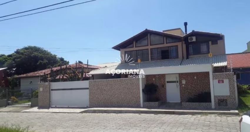 Casa muito espaçosa no Campeche !!!!