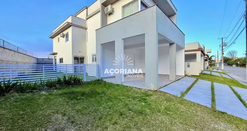 Casa em condomínio fechado com 3 quartos para alugar na Rua do Gramal, 1435, Campeche, Florianópolis