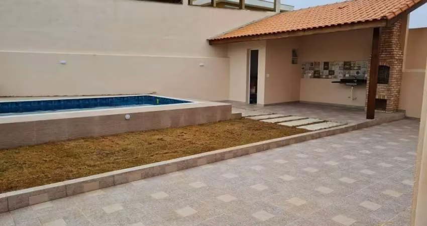 Casa com 2 dormitórios, sendo 1 suíte, Jardim Palmeiras, Itanhaém / SP