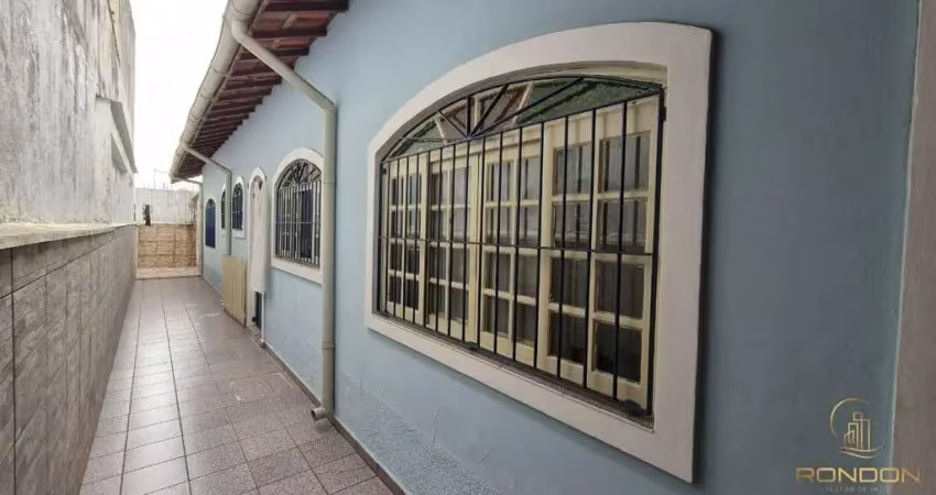 Casa com 2 dormitórios, sendo 2 suítes no satélite em itanhaém, sp.