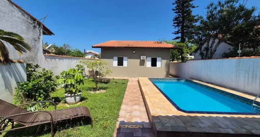 Casa a venda de 3 domitórios no cibratel ii, itanhaém