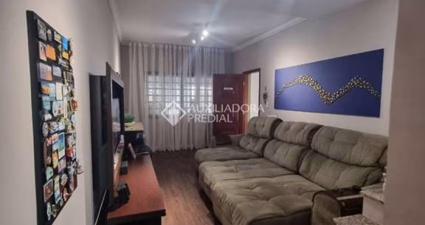 Casa com 3 quartos à venda na Yolanda Suppi Bosqueiro, 392, Alves Dias, São Bernardo do Campo