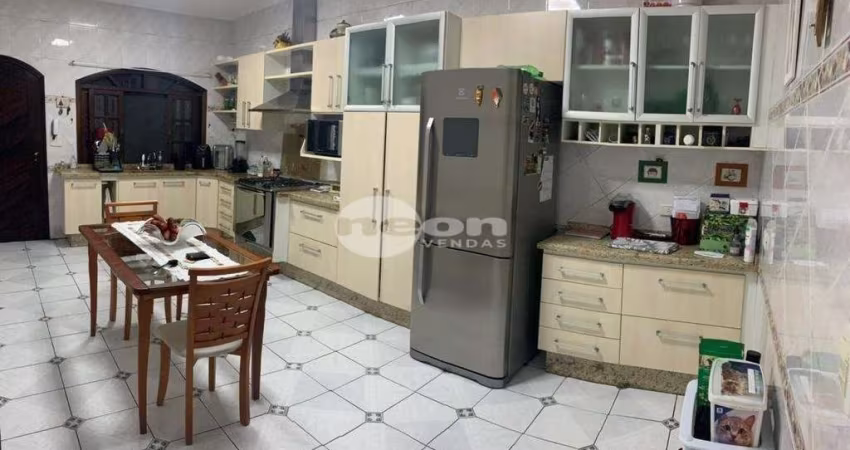 Casa com 3 quartos à venda na Rua Taguá, 266, Parque João Ramalho, Santo André