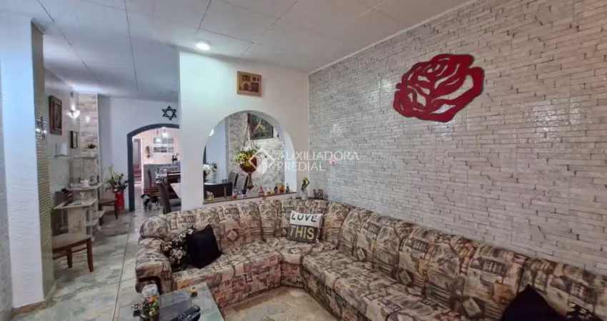 Casa com 6 quartos à venda na Avenida Doutor Rodrigues Alves, 13, Fundação, São Caetano do Sul