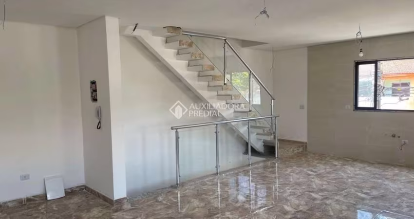 Casa com 2 quartos à venda na Rua Coimbra, 137, Vila Pires, Santo André