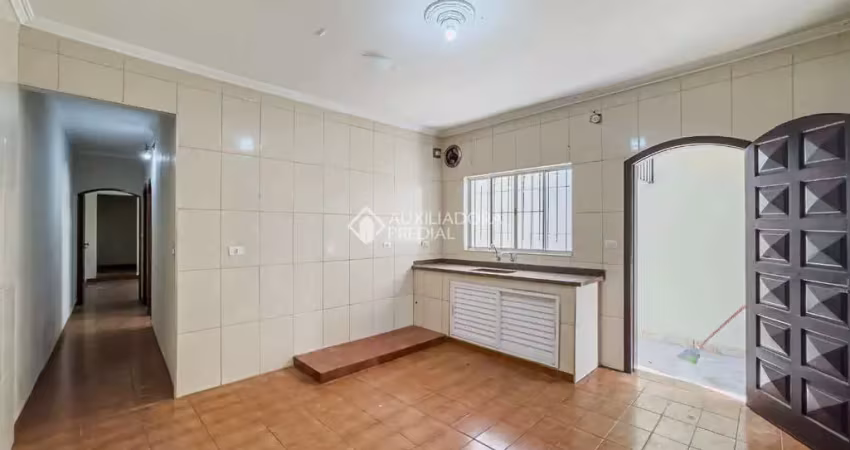 Casa com 2 quartos à venda na Rua Guaxinduva, 779, Parque Jaçatuba, Santo André