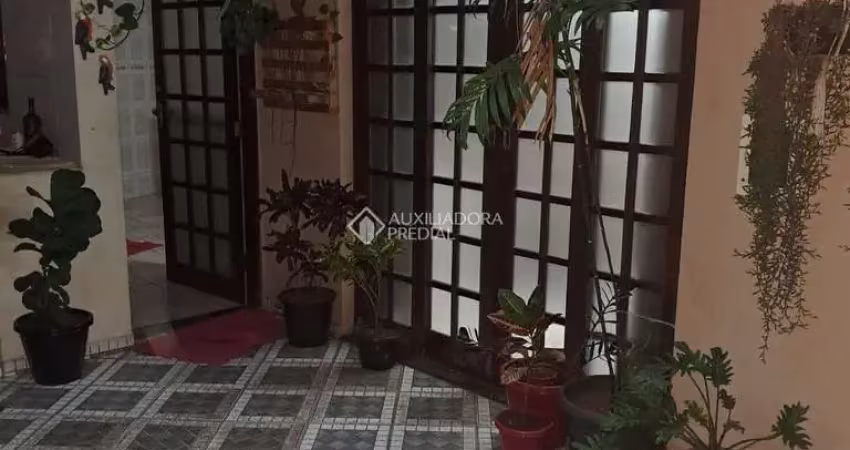 Casa com 7 quartos à venda na Treze de Maio, 293, Canhema, Diadema