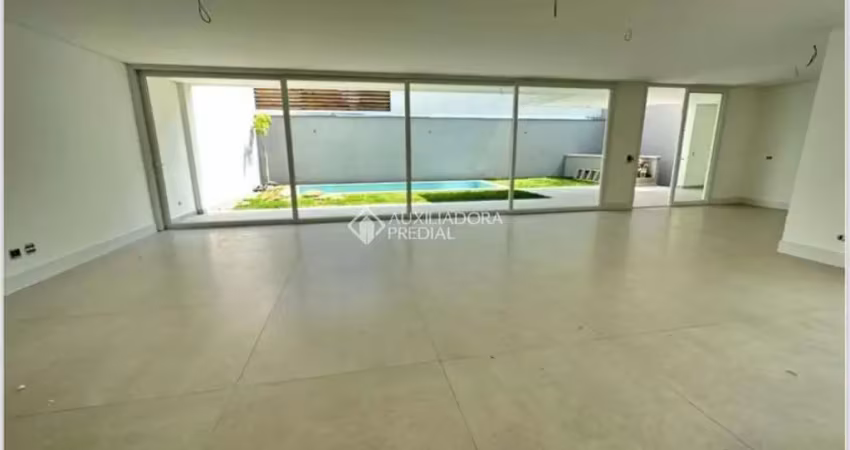 Casa em condomínio fechado com 4 quartos à venda na Rua Cristóvão Pereira, 529, Brooklin, São Paulo