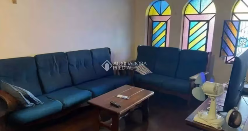 Casa com 3 quartos à venda na Rua Anhembi, 91, Vila Curuçá, Santo André