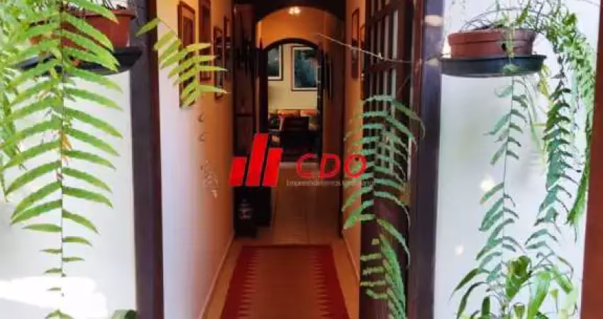 Casa condomínio Delfim Verde