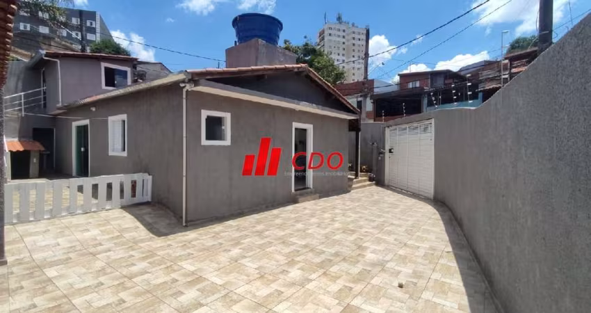 Casa térrea à venda em São Paulo-SP, Jardim Piracuama:120m² AC,Terreno de 357 m² 3 quartos, 1 suíte, 2 salas, 3 banheiros, 4 vagas de garagem,