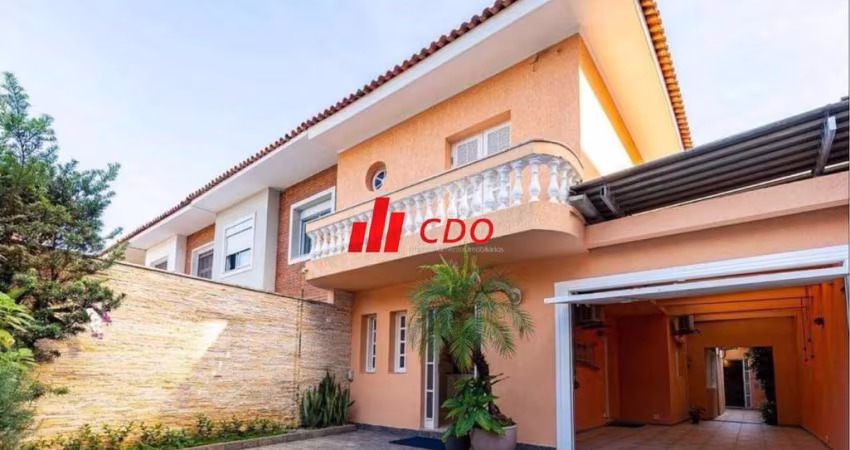 Casa comercial à venda em São Paulo-SP, no Jardim Paulistano: 4 quartos, 2 suítes, 3 salas, 4 banheiros, 4 vagas, 220m².