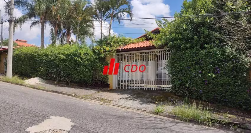 Zona sul condomínio alto da baronesa, excelente sobrado para venda e locação, com 4 dormitórios sendo 1 suíte sala para 3 ambientes,cozinha ampla,