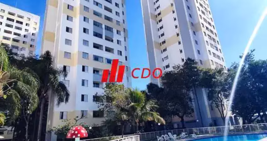 Apartamento à venda abaixo do preço no Morumbi Sul Park: 2 dormitórios,2 salas com sacada 1 banheiro, 1 vaga de garagem, 52m² em São Paulo-SP!