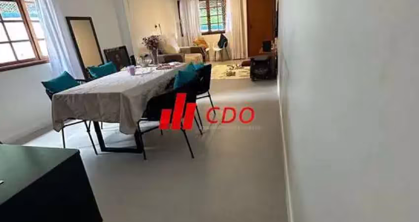 Morumbi sul excelente sobrado com 3 dormitórios sendo 1 suíte, sala para 3 ambientes, área gourmet,3 banheiros,2 vagas, útil de 160m²,casa de canto