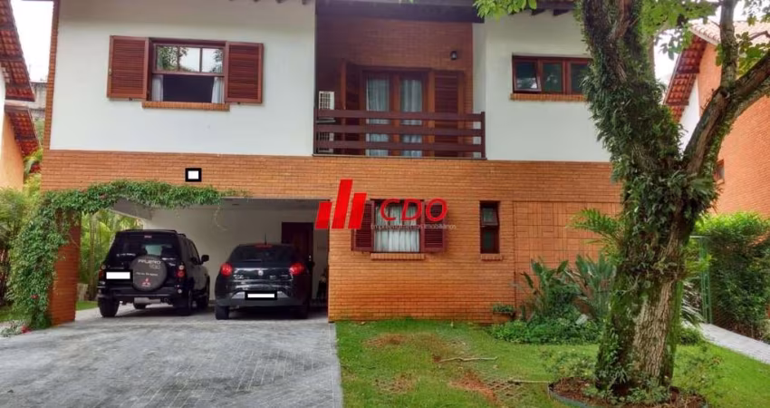 Horto do Ype lindo sobrado, em condomínio, com 400 m² de área útil sendo 4 dormitórios com  2 suítes 5 vagas,