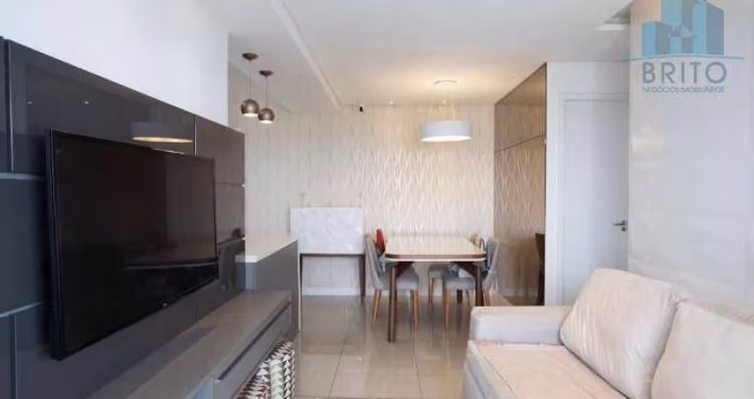 Belíssimo apartamento com 03 dormitórios, sendo 01 suíte, 02 vagas grandes, ultimo andar com uma vista privilegiada