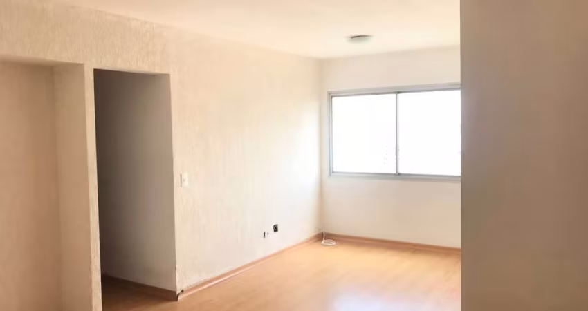 Belíssimo apartamento com 96 metros quadrados, 03 dormitórios, sendo 01 suíte, andar alto, 01 vaga fixa, lazer com piscina, churrasqueira