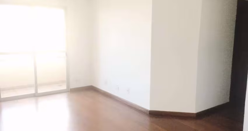 Apartamento, com 75 m² de área privativa, 3 dormitórios com armários embutidos, cozinha planejada, sala 2 ambientes, Varanda com tela e 02 vagas fixas