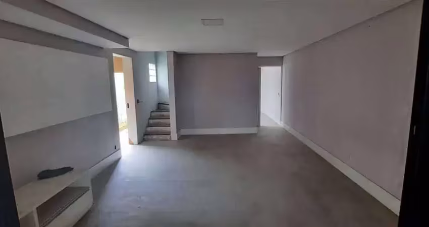 Casa com 3 quartos à venda no Jardim Regis, São Paulo 