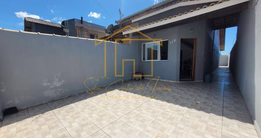 Sobrado para Venda em Itanhaém, Jardim Grandesp, 3 dormitórios, 1 suíte, 2 banheiros, 2 vagas