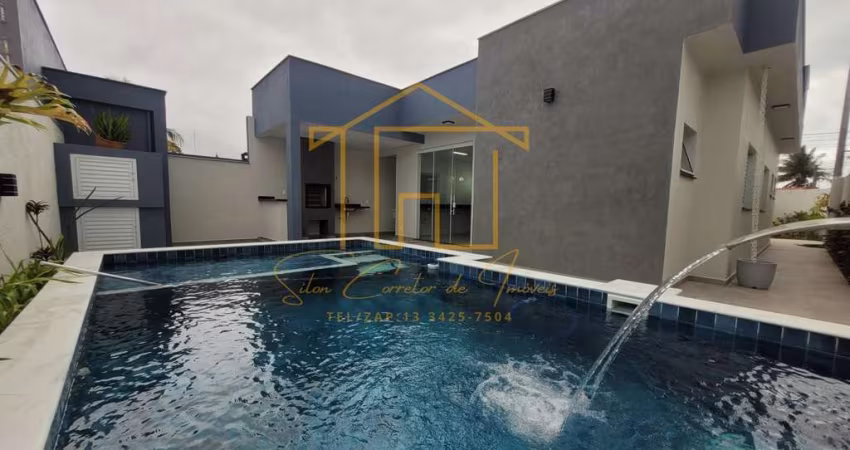 Casa para Venda em Itanhaém, Jardim Grandesp, 3 dormitórios, 3 suítes, 5 banheiros, 3 vagas