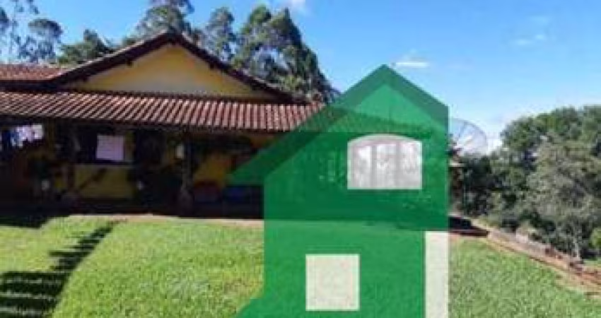 Sítio com 3 dormitórios à venda, 121000 m² por R$ 750.000,00 - Vila São Geraldo - São José dos Campos/SP