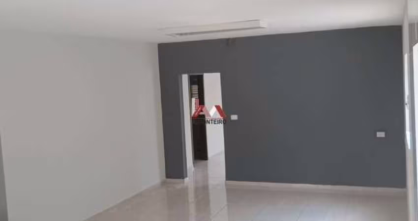 Casa Ampla 180M² Área Construída 3 Dorms. + Suíte situada no Jardim Ana Emília em Taubaté/SP