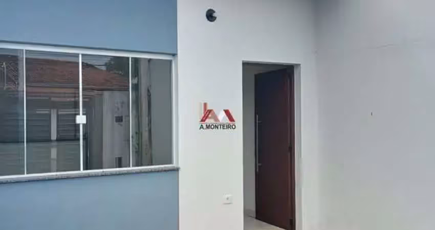 Imperdível! Casa à venda em Taubaté-SP, Residencial Estoril, 2 quartos, 1 suíte, 1 banheiro, 2 vagas de garagem, 95,00 m².