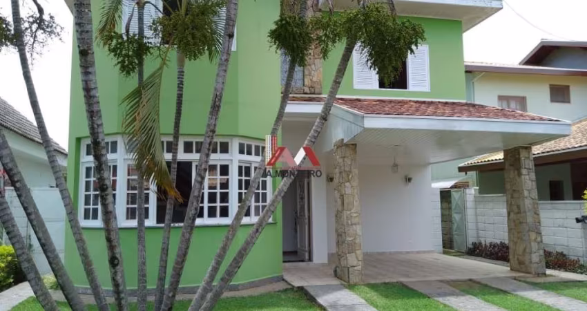 JARDIM DAS HORTENCIAS - BELO SOBRADO 4 DORMITÓRIOS SENDO 1(UM) SUÍTE MASTER EM TAUBATE - SP