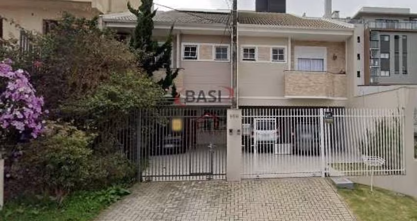 Sobrado à Venda no Boa Vista (3 QUARTOS e 4 VAGAS DE GARAGEM)