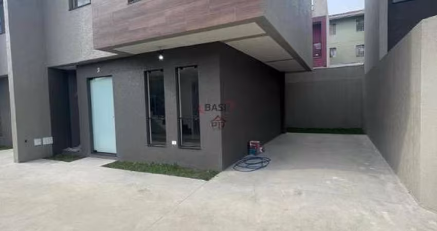 Sobrado com 3 Dormitório à Venda no Uberada (TERRAÇO PRIVATIVO)