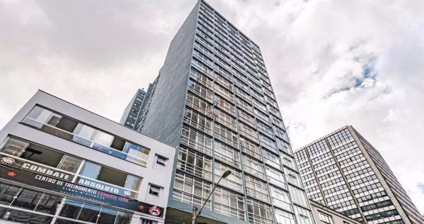 Sala Comercial à Venda no centro de Curitiba