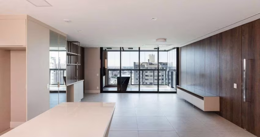 Apartamento com mobília, andar alto ao lado Cube Curitibano.