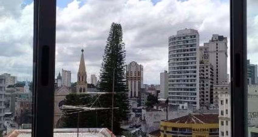Conjunto Comercial à Venda no Centro de Curitiba | Ótima localização e estrutura