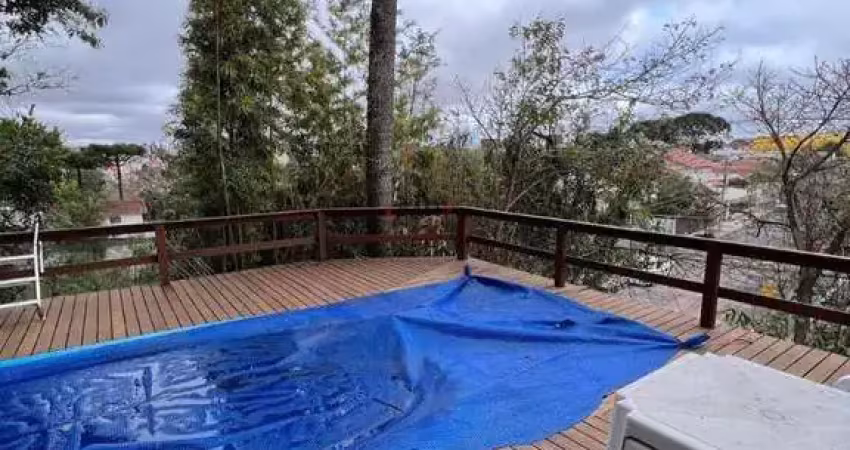 Sobrado em Condominio Fechado ao lado do Parque Bacacheri (5 QUARTOS / 5 SUITES)