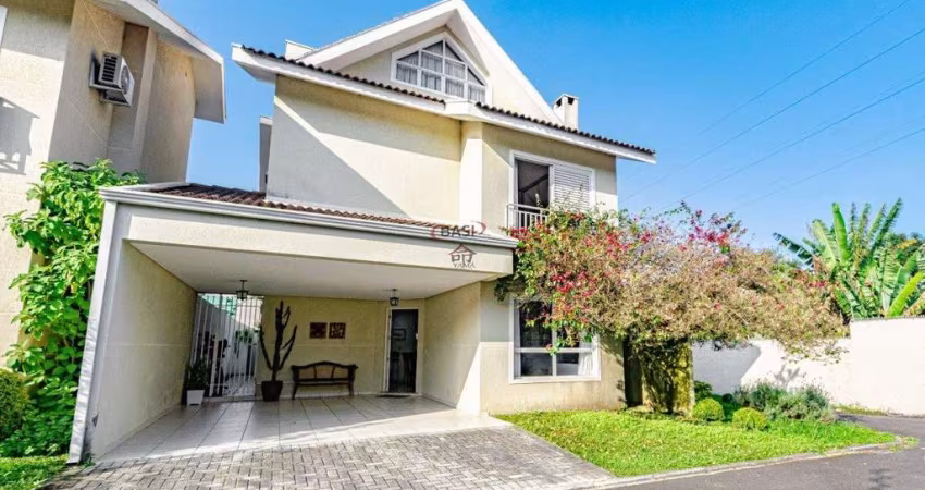 TRIPLEX EM CONDOMÍNIO EM SANTA FELICIDADE