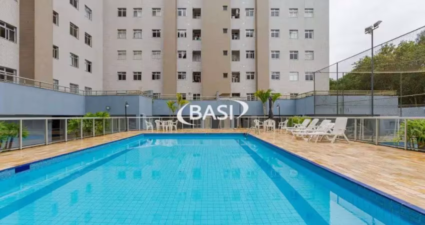 Apartamento de 3 dormitórios com suíte e 2 garagens no Cabral, Curitiba