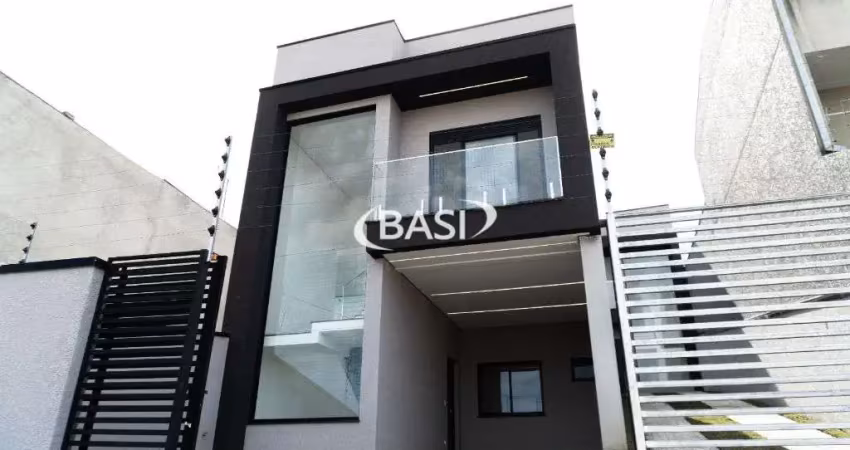 Sobrado com 3 quartos sendo 1 suite, a venda no xaxim