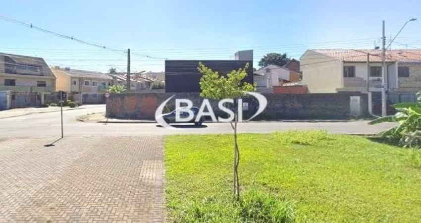 Terreno Comercial de Esquina à Venda em Curitiba