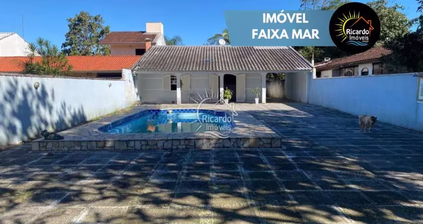 Casa com 3 quartos à venda na Avenida Bento Munhoz da Rocha, 241, Pontal do Sul, Pontal do Paraná