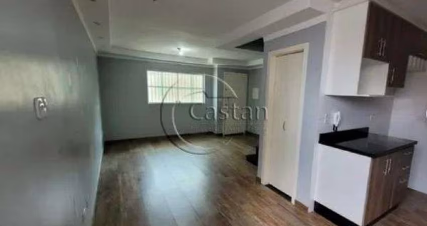 Casa em condomínio fechado com 3 quartos à venda na Rua Renato Rinaldi, --, Vila Carrão, São Paulo