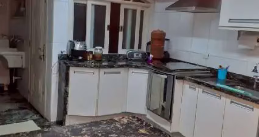 Casa com 3 quartos à venda na Rua Silva, --, Água Rasa, São Paulo