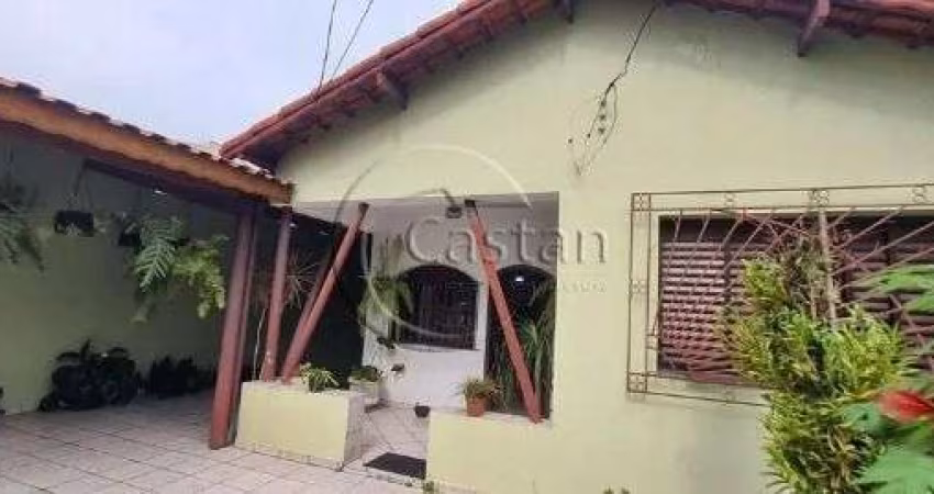 Casa em condomínio fechado com 3 quartos à venda na Rua Orlando Calixto, --, São Lucas, São Paulo