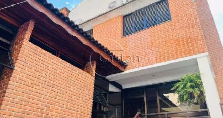 Casa com 3 quartos à venda na Rua São José do Barreiro, --, Água Rasa, São Paulo