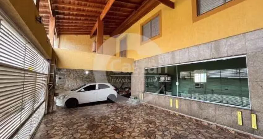 Casa com 4 quartos à venda na Rua Ingarana, --, Parque São Lucas, São Paulo