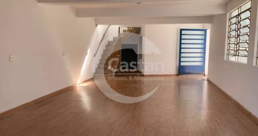 Casa com 2 quartos para alugar na Rua Jaboticabal, --, Mooca, São Paulo