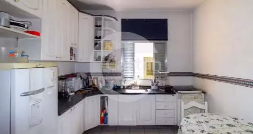 Casa com 7 quartos à venda na Rua Madrid, --, Vila Prudente, São Paulo